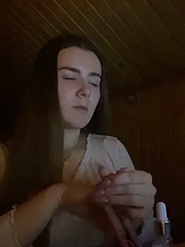 Snapshot of mewKate chatting on 02/06/25, 08:02 mewKate online show from 02/06/25, 08:02