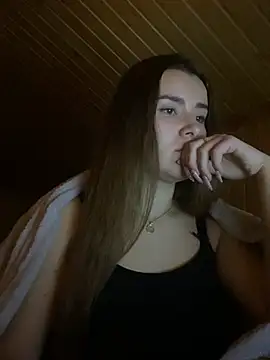 Snapshot of mewKate chatting on 02/11/25, 04:02 mewKate online show from 02/11/25, 04:02