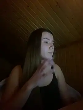 Snapshot of mewKate chatting on 02/13/25, 07:42 mewKate online show from 02/13/25, 07:42