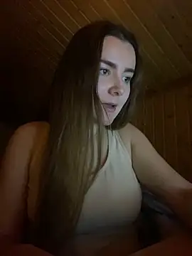 Snapshot of mewKate chatting on 02/23/25, 05:39 mewKate online show from 02/23/25, 05:39