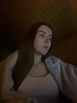 Snapshot of mewKate chatting on 03/01/25, 07:26 mewKate online show from 03/01/25, 07:26