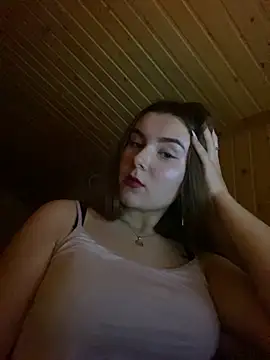 Snapshot of mewKate chatting on 03/02/25, 07:02 mewKate online show from 03/02/25, 07:02