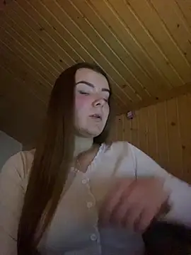 Snapshot of mewKate chatting on 03/07/25, 04:22 mewKate online show from 03/07/25, 04:22