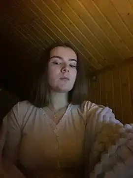 Snapshot of mewKate chatting on 03/19/25, 06:44 mewKate online show from 03/19/25, 06:44