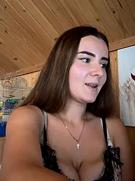 Snapshot of mewKate chatting on 09/24/25, 01:03 mewKate online show from 09/24/25, 01:03