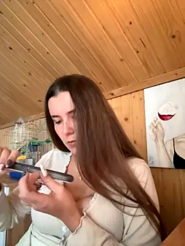 Snapshot of mewKate chatting on 10/24/25, 01:18 mewKate online show from 10/24/25, 01:18