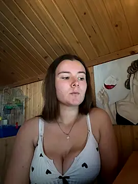 Snapshot of mewKate chatting on 10/29/25, 02:52 mewKate online show from 10/29/25, 02:52