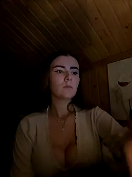 Snapshot of mewKate chatting on 11/12/25, 03:12 mewKate online show from 11/12/25, 03:12