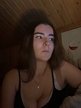 Snapshot of mewKate chatting on 11/24/25, 03:45 mewKate online show from 11/24/25, 03:45