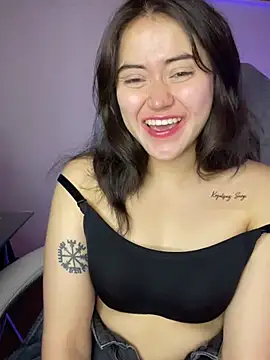 Camila pinkk online show from 05/04/26, 01:51