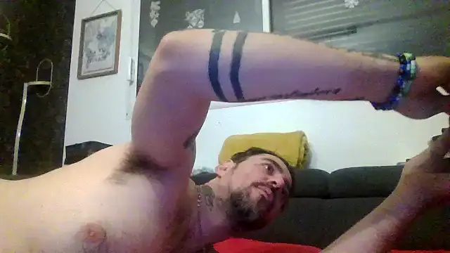 Snapshot of thefrenchkiss25 chatting on 02/03/26, 06:02 thefrenchkiss25 online show from 02/03/26, 06:02