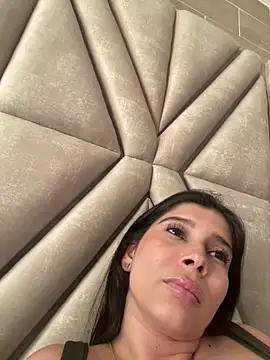 MilaRux online show from 03/09/25, 08:42