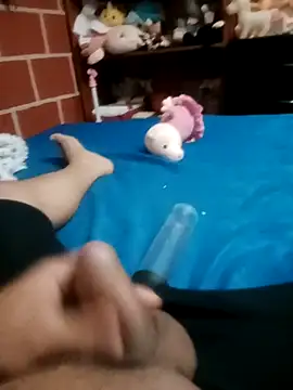 Snapshot of parejanuevahoff chatting on 10/14/25, 07:14 parejanuevahoff online show from 10/14/25, 07:14