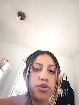 Snapshot of Adrianisx chatting on 01/14/25, 04:50 Adrianisx online show from 01/14/25, 04:50
