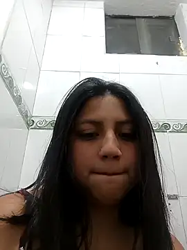 Snapshot of Adrianisx chatting on 01/30/25, 04:16 Adrianisx online show from 01/30/25, 04:16