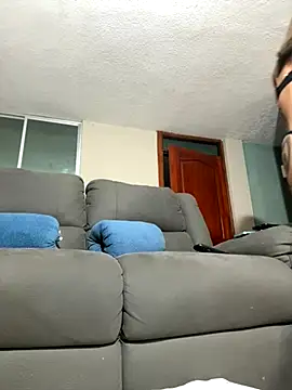 Snapshot of Adrianisx chatting on 10/20/25, 03:29 Adrianisx online show from 10/20/25, 03:29