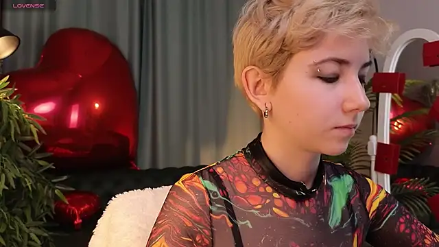 Snapshot of Aurora_First chatting on 02/15/25, 03:06 Aurora First online show from 02/15/25, 03:06