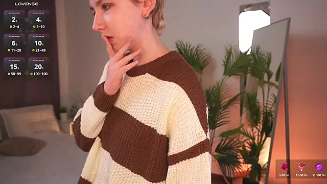 Snapshot of Aurora_First chatting on 03/22/25, 05:31 Aurora First online show from 03/22/25, 05:31