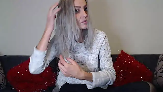 AshlineKatte online show from 10/16/25, 05:03