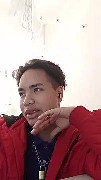 Snapshot of AlecLightwood_ chatting on 10/31/25, 10:44 AlecLightwood online show from 10/31/25, 10:44