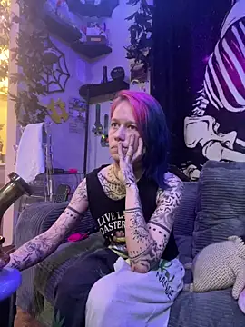 trashbrat online show from 04/28/26, 02:10