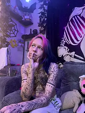 trashbrat online show from 04/28/26, 02:27