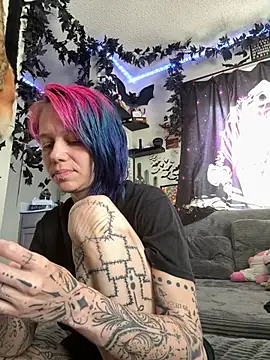 trashbrat online show from 05/05/26, 08:17