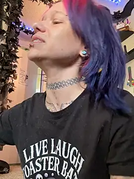 trashbrat online show from 05/12/26, 08:17