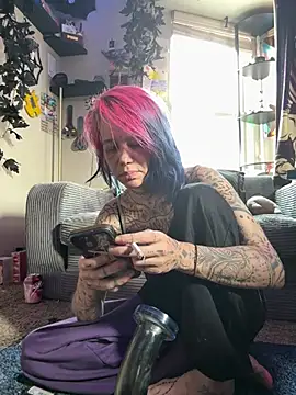 trashbrat online show from 06/24/26, 10:09