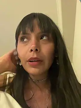 Snapshot of milimelmiel chatting on 01/12/25, 05:03 milimelmiel online show from 01/12/25, 05:03