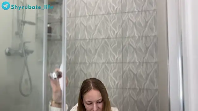 Snapshot of Shyrubate chatting on 02/22/26, 06:24 Shyrubate online show from 02/22/26, 06:24