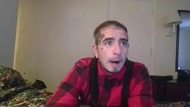 Snapshot of justthetip4209 chatting on 02/16/25, 06:10 justthetip4209 online show from 02/16/25, 06:10