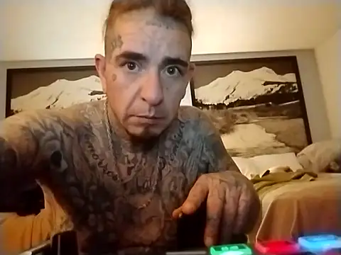 Snapshot of justthetip4209 chatting on 03/09/25, 12:31 justthetip4209 online show from 03/09/25, 12:31