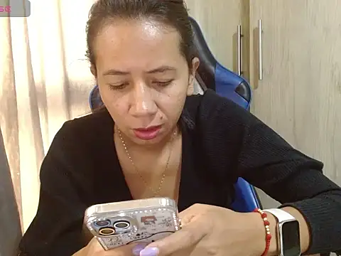 Danielagomez33 online show from 06/16/26, 12:52