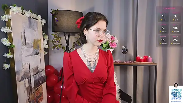 OdiliaHartnell online show from 02/14/25, 04:52