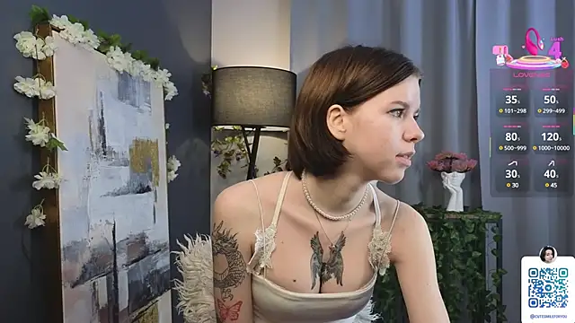 OdiliaHartnell online show from 02/18/25, 03:54