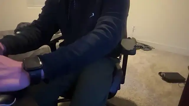 zadddy781 online show from 12/15/25, 02:05