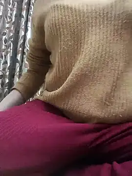 Snapshot of karishma_kappur chatting on 02/24/25, 03:53 karishma kappur online show from 02/24/25, 03:53