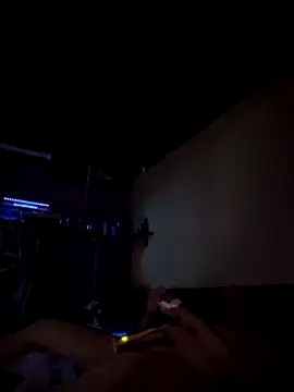 Snapshot of hesjustafriend chatting on 01/13/25, 01:39 hesjustafriend online show from 01/13/25, 01:39