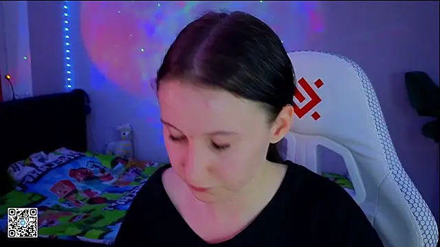 mon lola online show from 03/13/25, 09:05