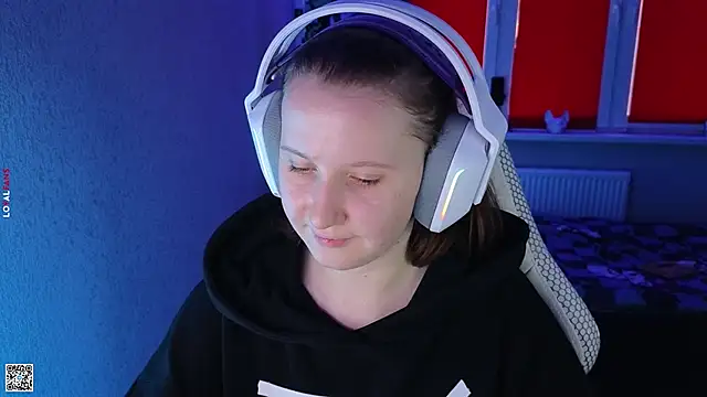 mon lola online show from 10/09/25, 01:09