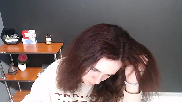 mini girly online show from 01/31/25, 07:29