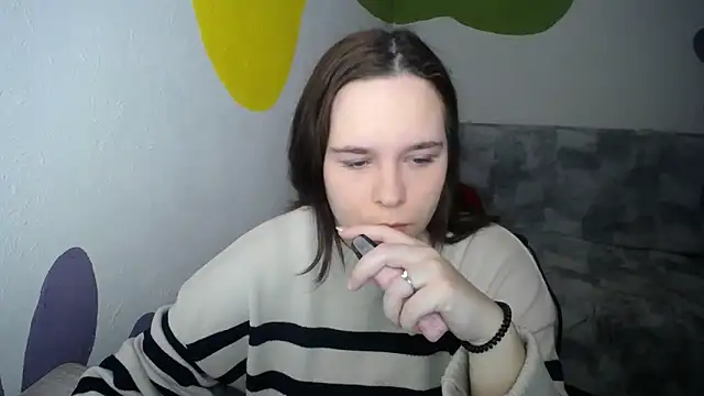 mini girly online show from 12/05/25, 01:31