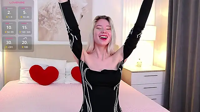 Emma plux online show from 03/19/25, 04:03