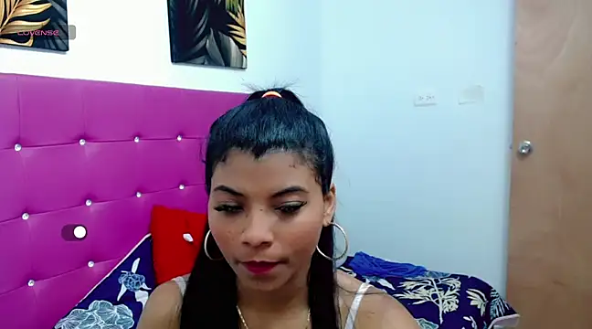 Snapshot of mia_grey01 chatting on 02/19/25, 12:55 mia grey01 online show from 02/19/25, 12:55