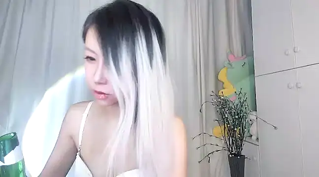 Snapshot of Ciri-CC chatting on 01/31/25, 04:59 Ciri-CC online show from 01/31/25, 04:59