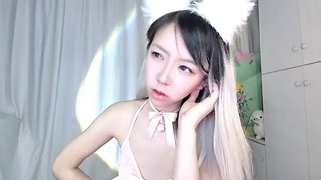 Snapshot of Ciri-CC chatting on 02/06/25, 08:45 Ciri-CC online show from 02/06/25, 08:45