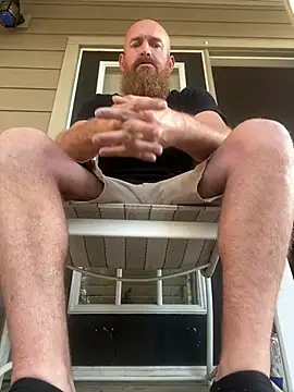 Snapshot of 32XRedBeard chatting on 04/18/26, 11:58 32XRedBeard online show from 04/18/26, 11:58