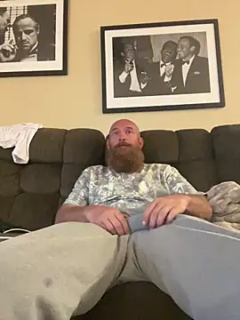 Snapshot of 32XRedBeard chatting on 04/27/26, 11:58 32XRedBeard online show from 04/27/26, 11:58