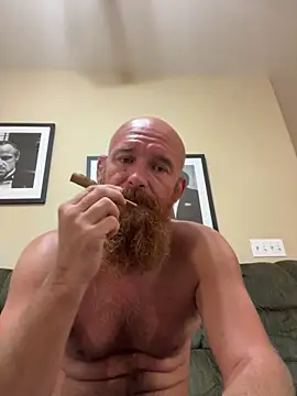 Snapshot of 32XRedBeard chatting on 05/10/26, 12:21 32XRedBeard online show from 05/10/26, 12:21